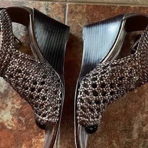 Brighton Realm brown sandals